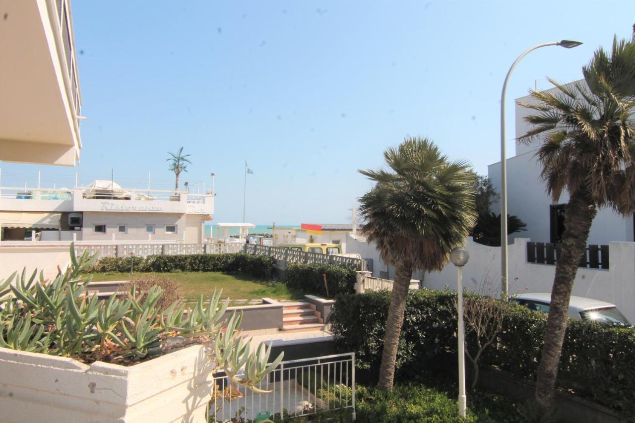 Terrazza Sul Mare Appartement Francavilla Al Mare Buitenkant foto
